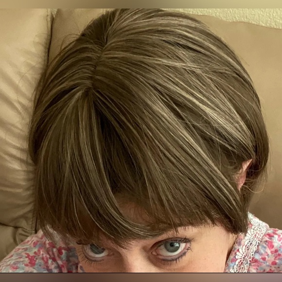 Gorgeous 8inch Pixie Women’s Wig - Picture 5 of 8